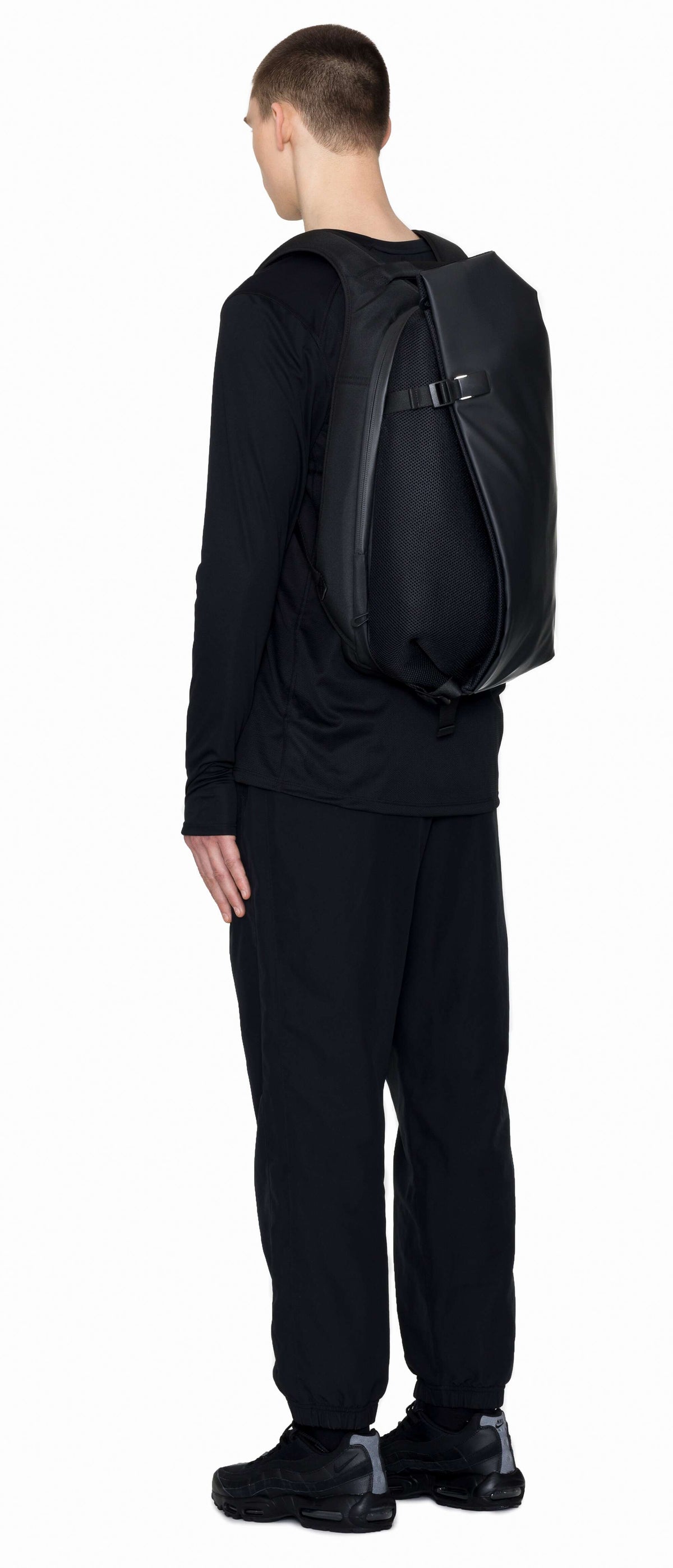 Côte&Ciel Obsidian Isar Medium Backpack black