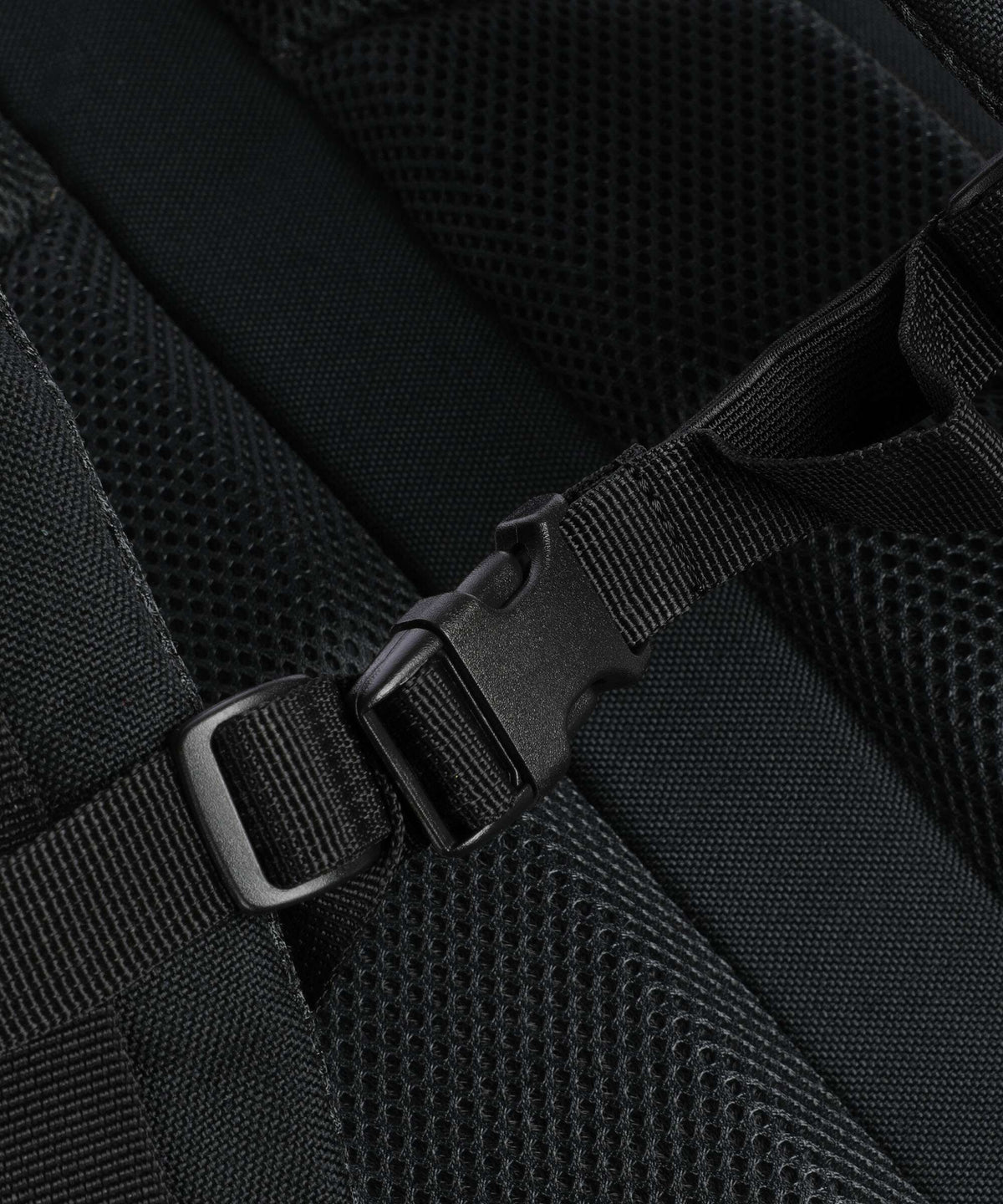 Cabin Zero Military 36 Travel backpack absolute black