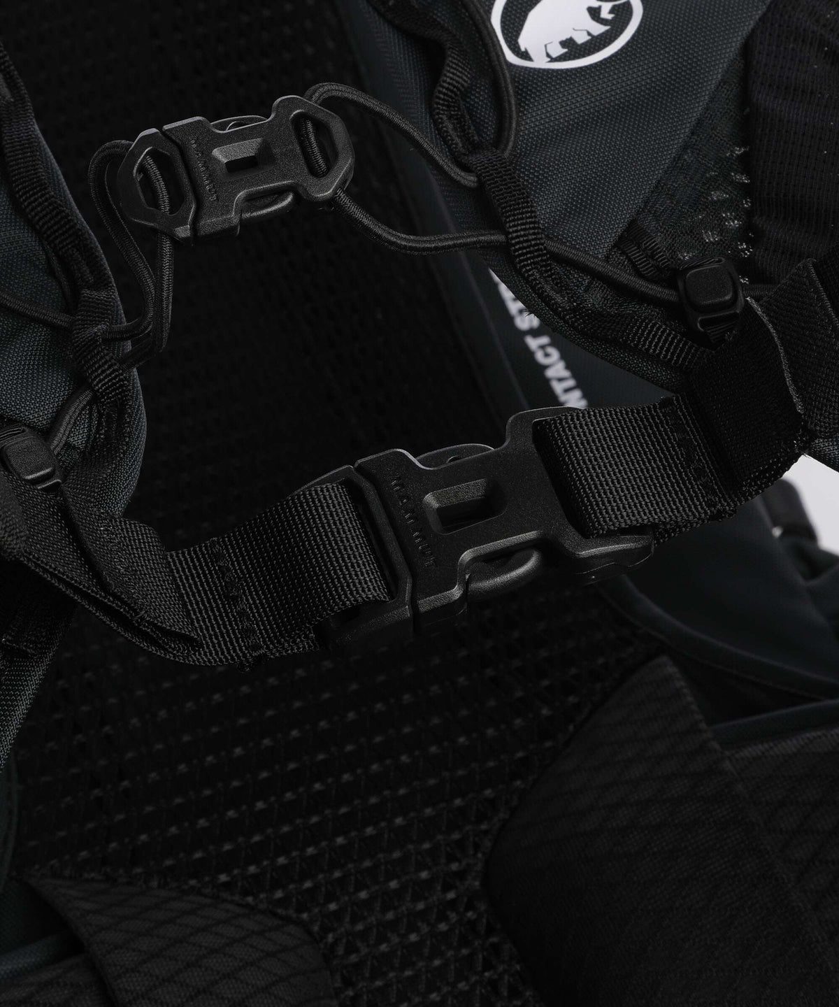 Mammut Ducan 22 Hiking backpack black