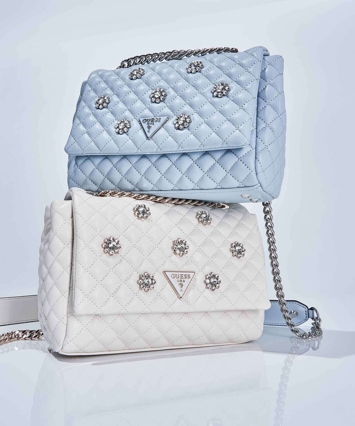 Guess Everlee Shoulder bag offwhite