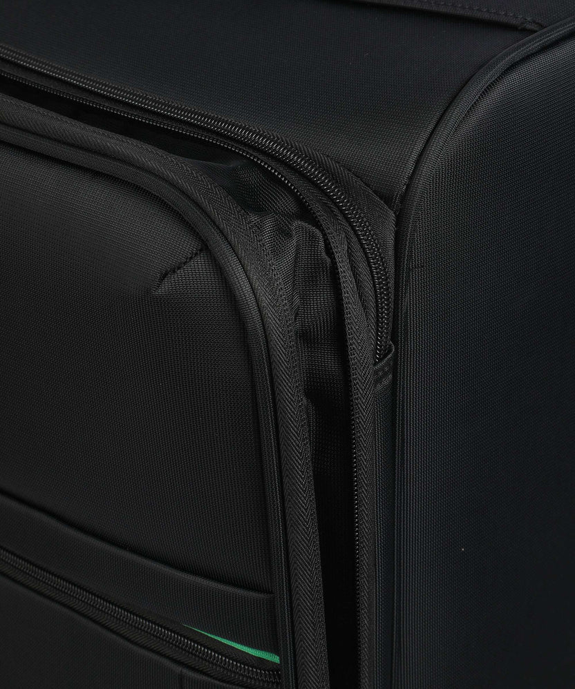 Delsey Paris x United Colors of Benetton CB Spinner (4 wheels) black