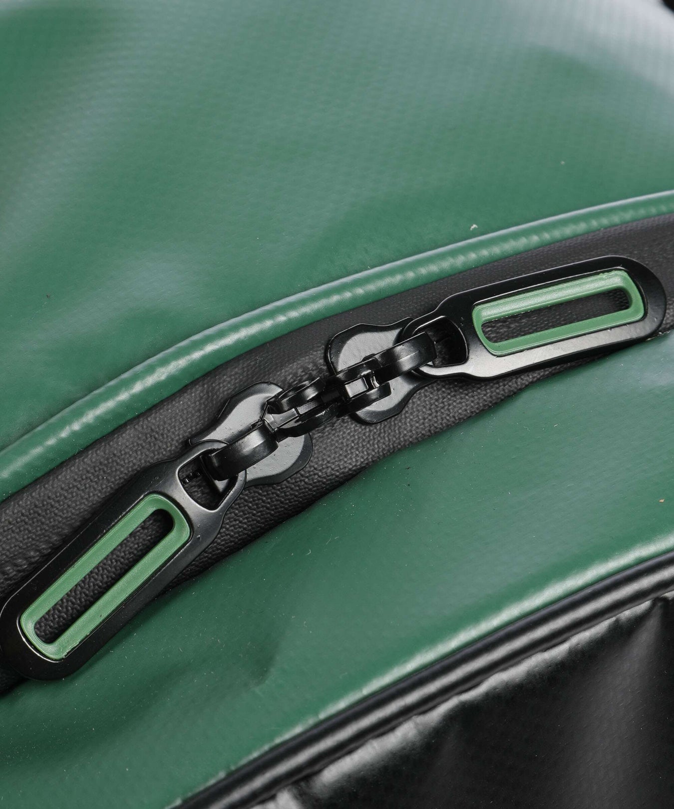 Travelite Basics Travel bag with wheels grün