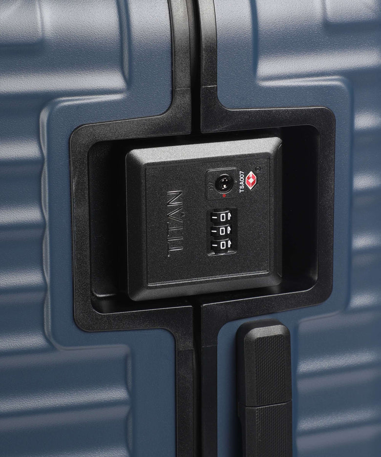 Titan Overseas Spinner (4 wheels) midnight blue