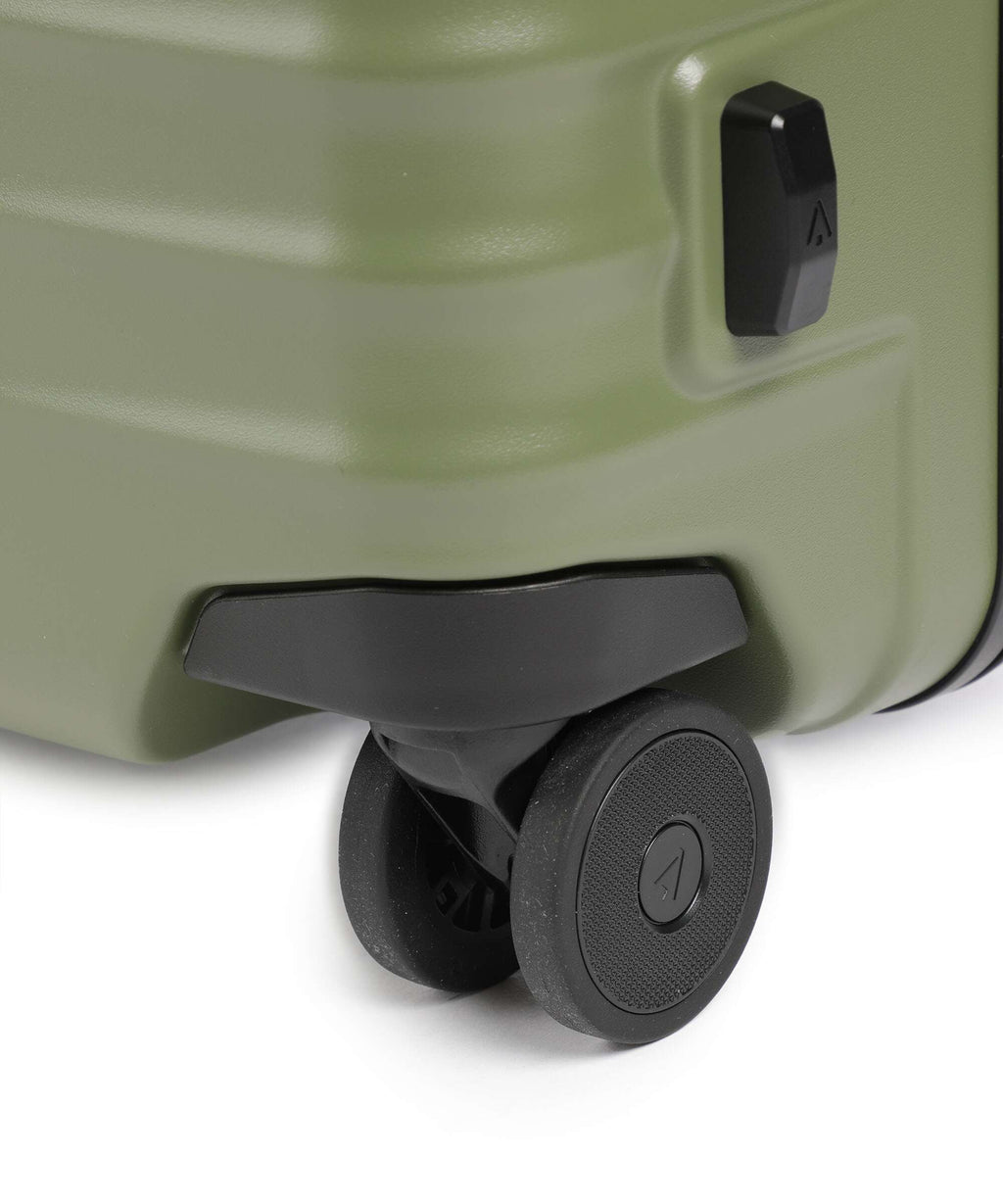 Titan Overseas Spinner (4 wheels) forest green