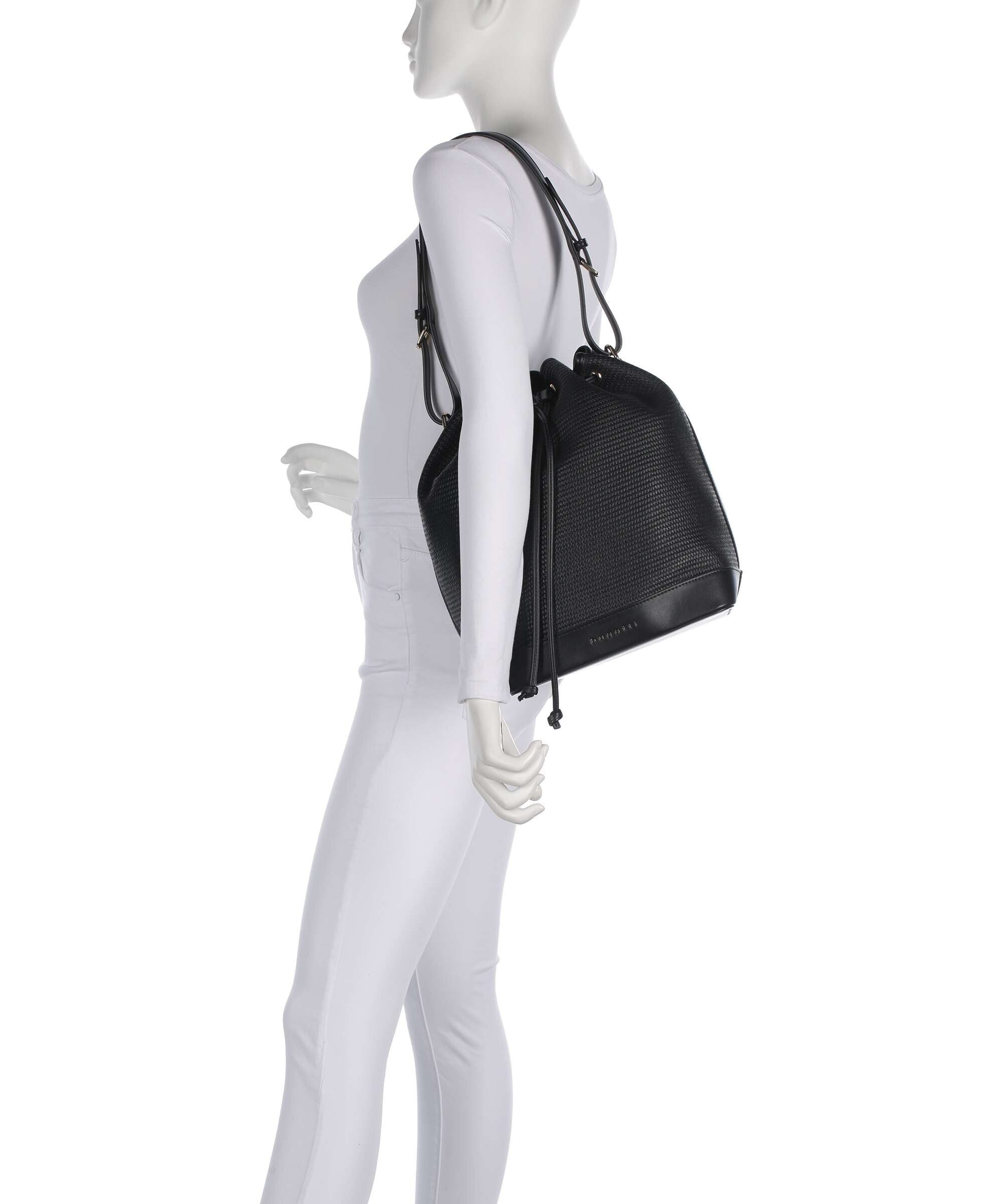 Bugatti Isa Bucket bag schwarz