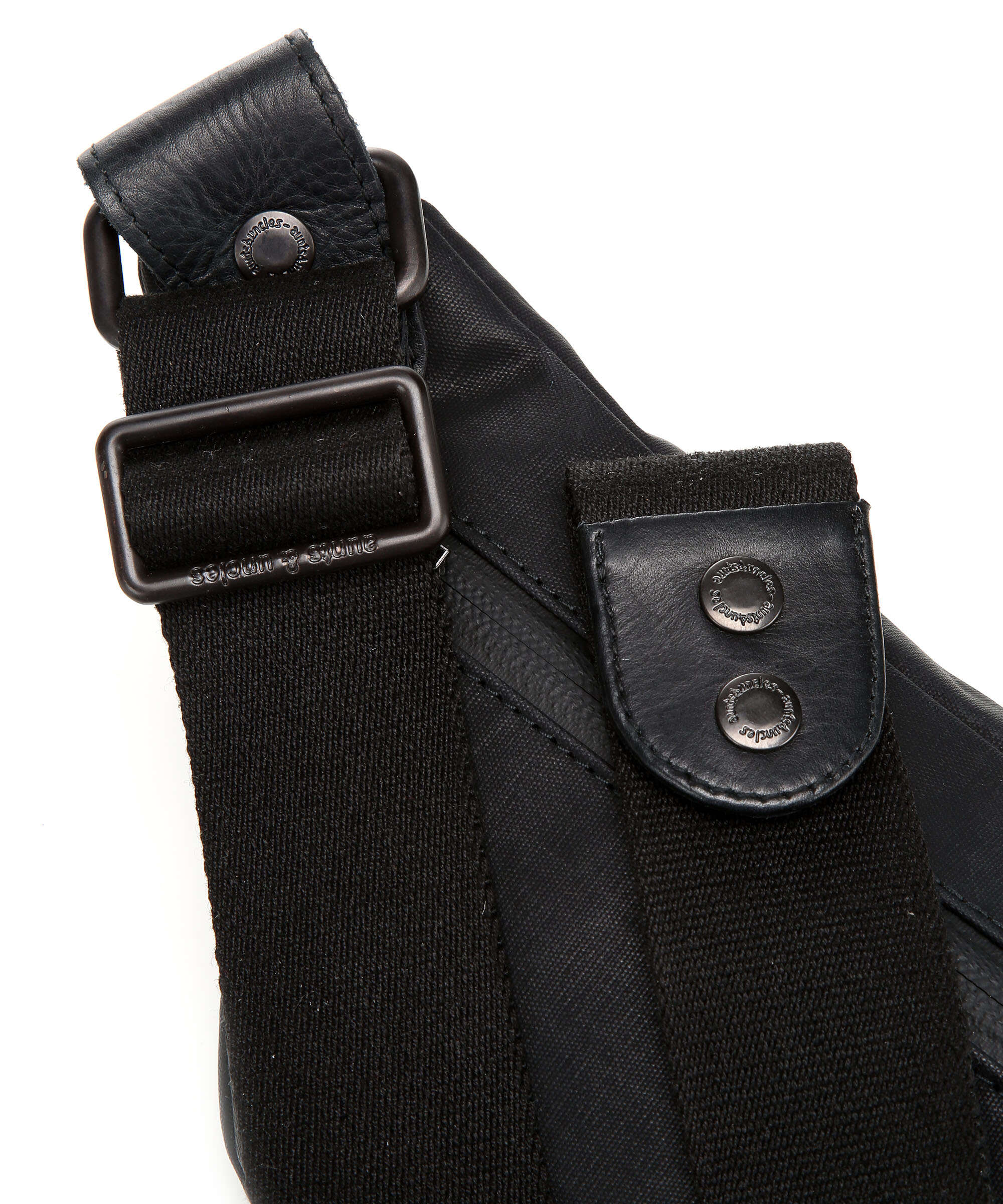 Aunts & Uncles Japan Ichikawa Belt bag black