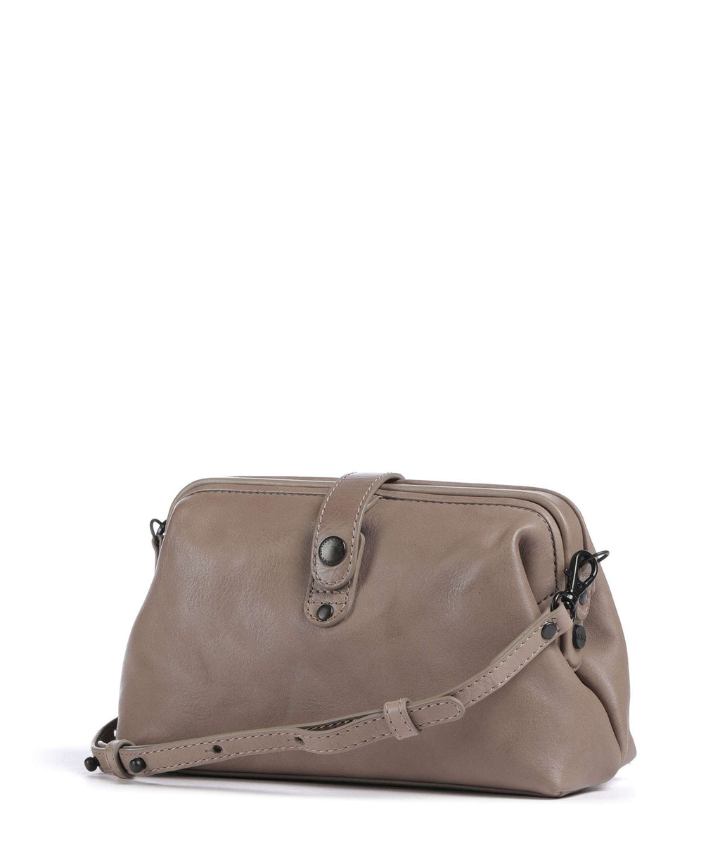 Aunts & Uncles Grandma's Luxury Club Mrs. Eclair Crossbody bag cashmere