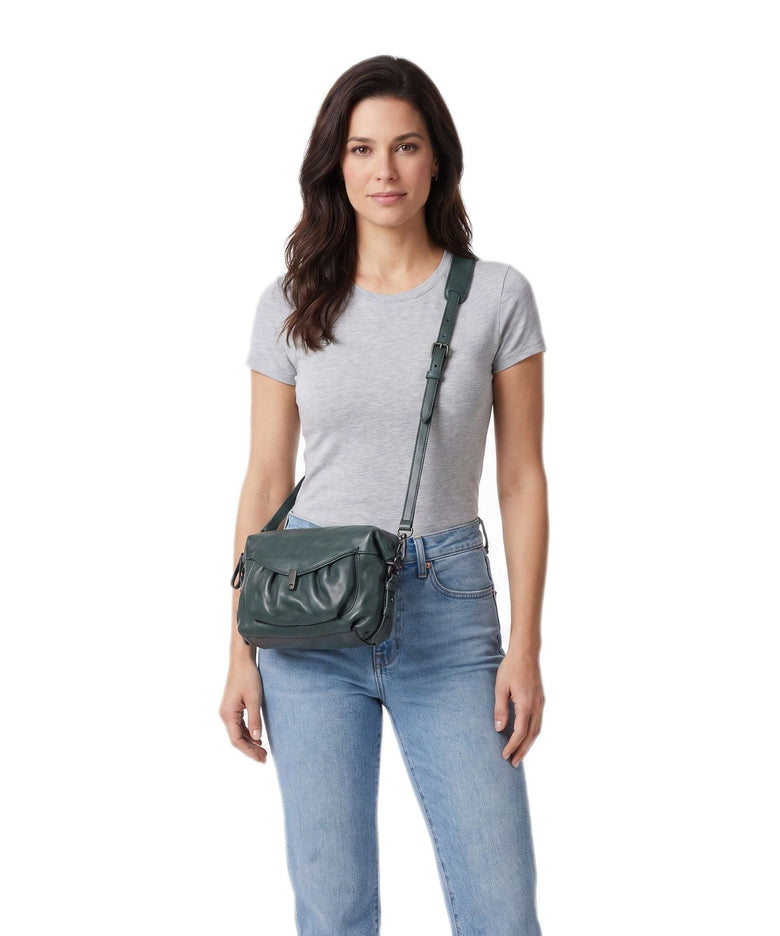 Aunts & Uncles Grandma's Luxury Club Mrs. Cannoli Crossbody bag green jewel