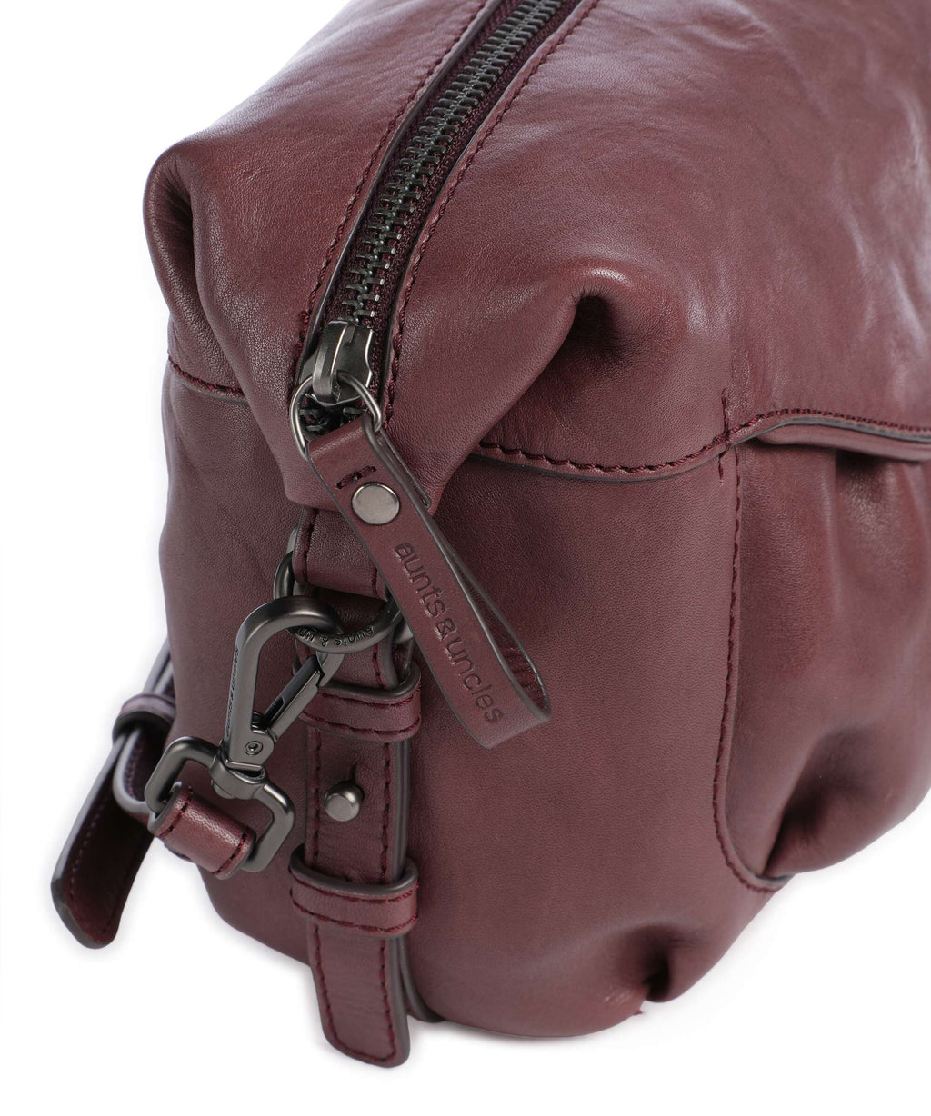 Aunts & Uncles Grandma's Luxury Club Mrs. Cannoli Crossbody bag dark cherry