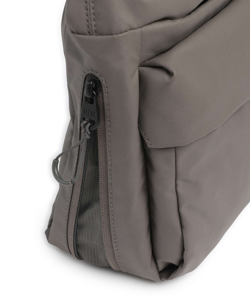 Aunts & Uncles Japan RE lite Omono Crossbody bag volcano grey