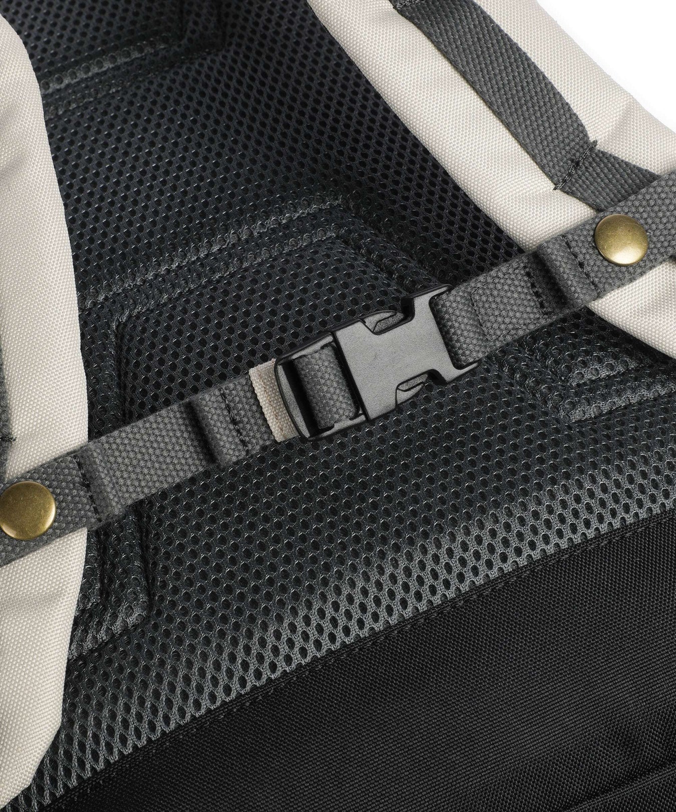 Doughnut Reborn Paratrooper Backpack stone/wine