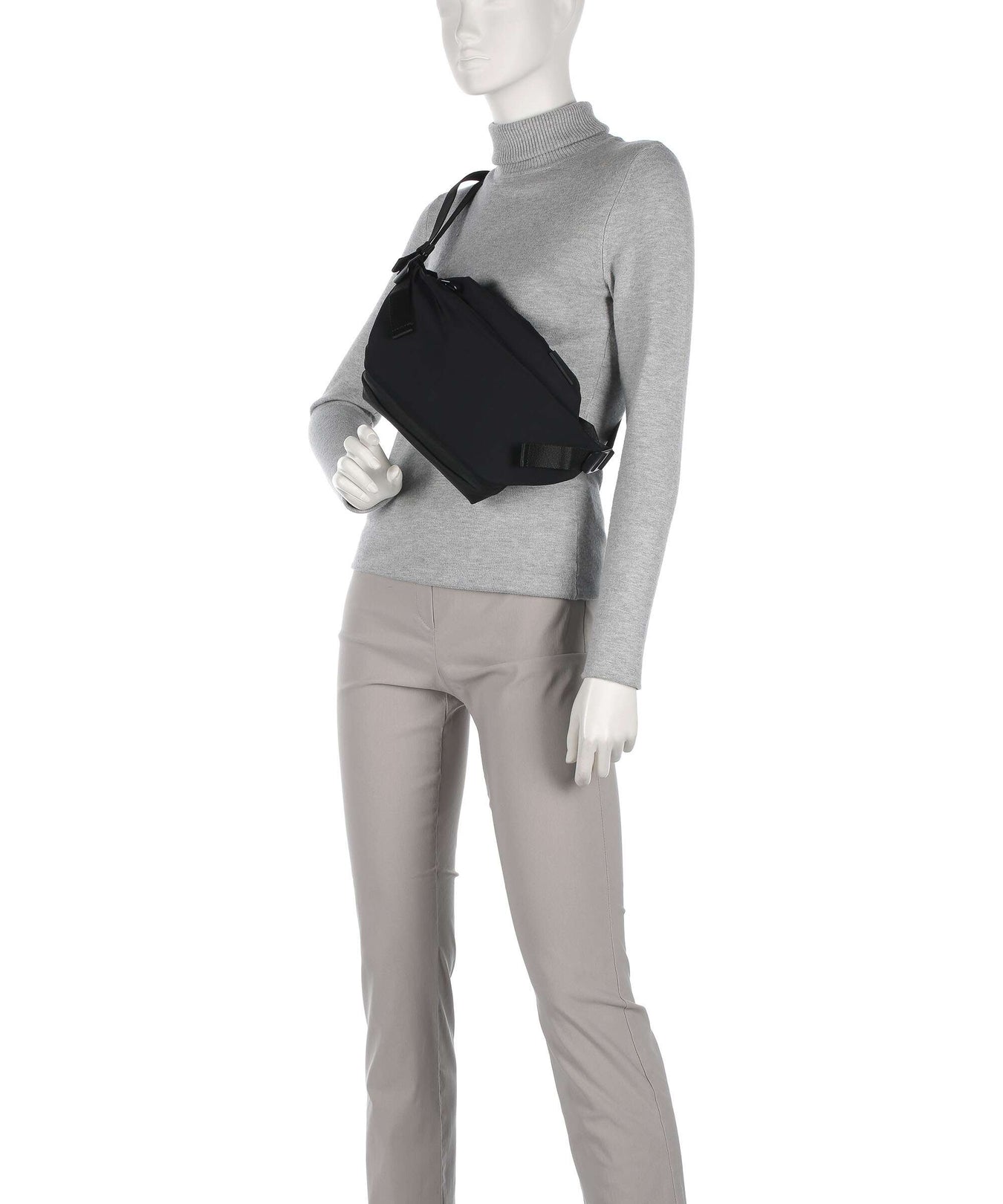 Côte&Ciel Smooth Isarau Small Fanny pack black