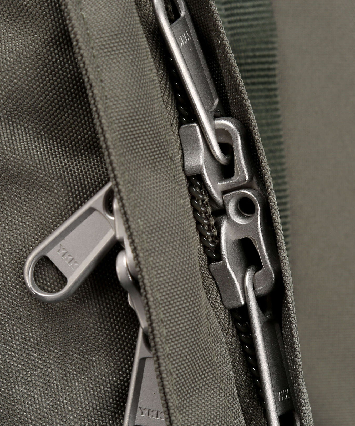 Cabin Zero Classic Pro 42 Travel backpack georgian khaki