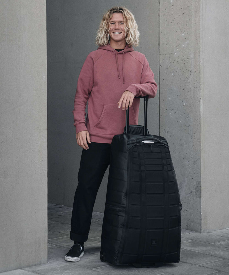 Db Hugger 90 Travel bag with wheels black out