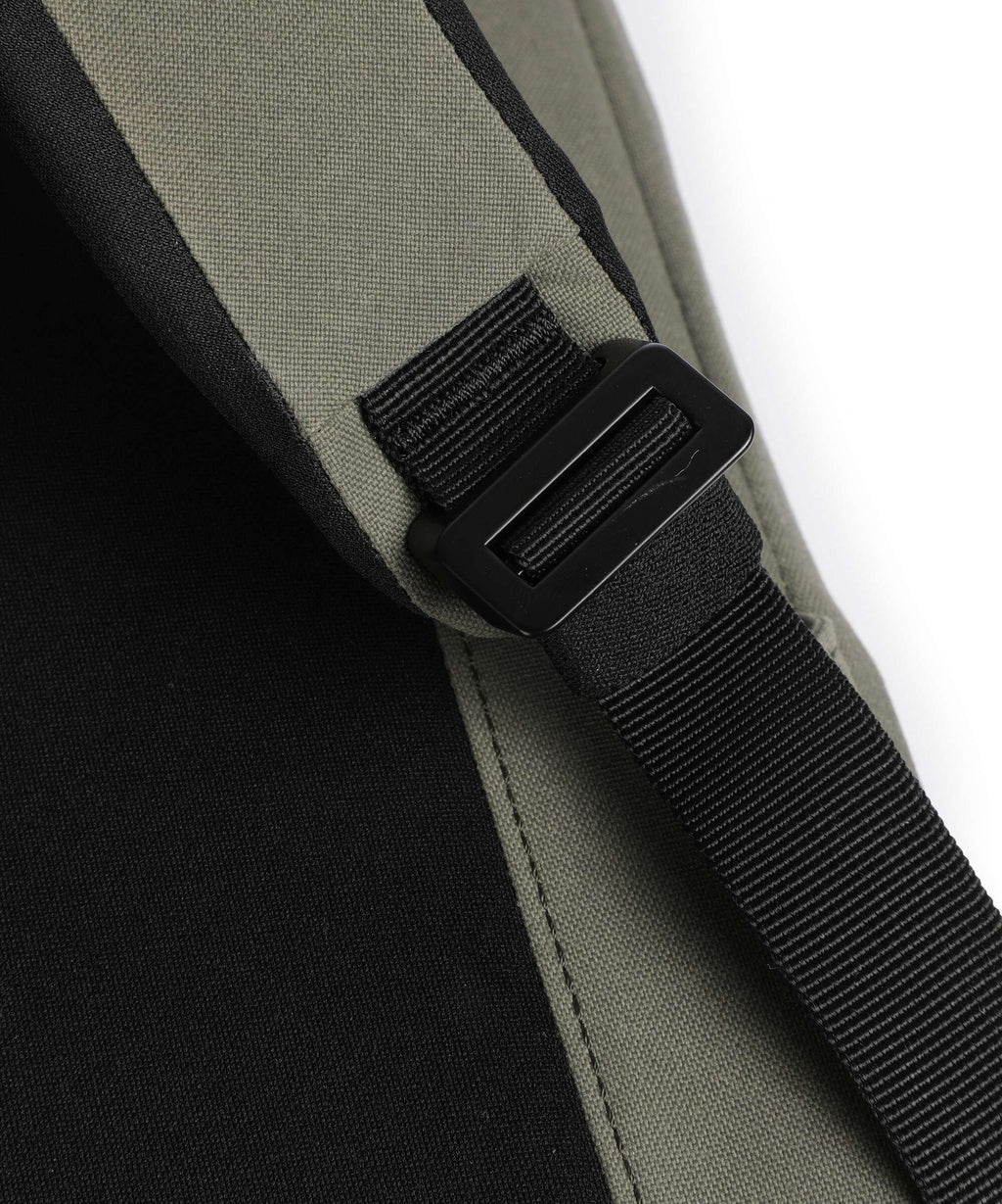 Db Hugger 15 Backpack forest green