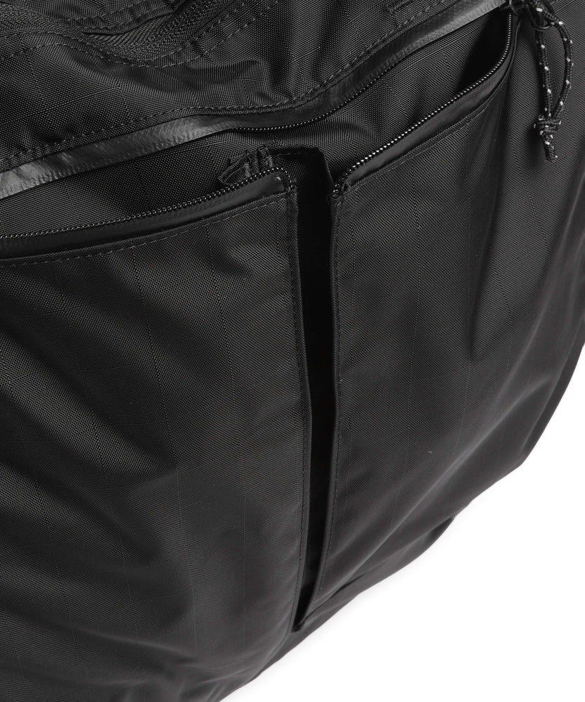 Db Utility 32 Tote bag black out