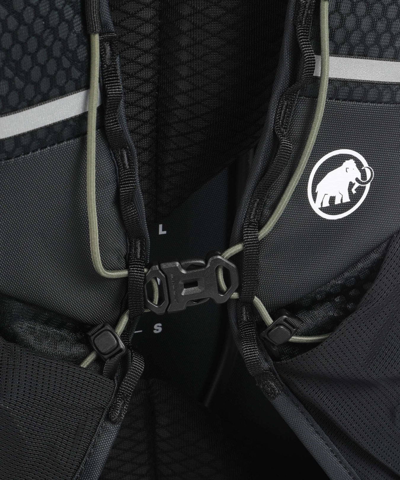 Mammut Ducan Spine 28-35 Hiking backpack silver sage/black