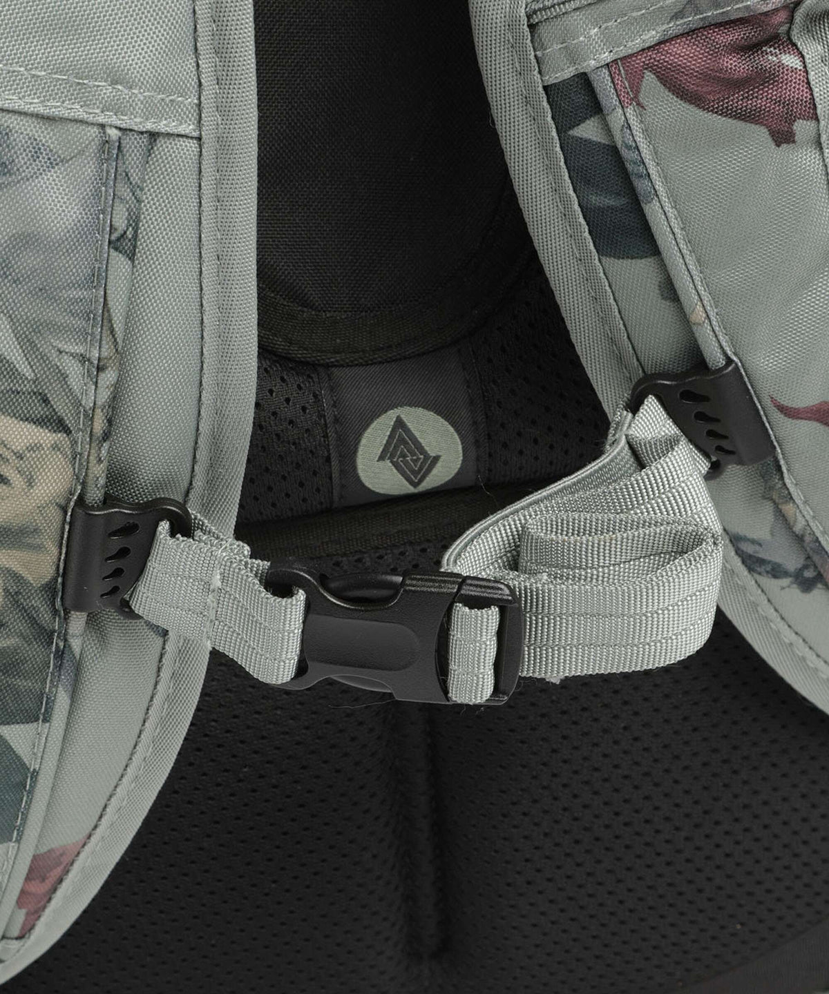Nitro Future Hero 37 Backpack dead flower