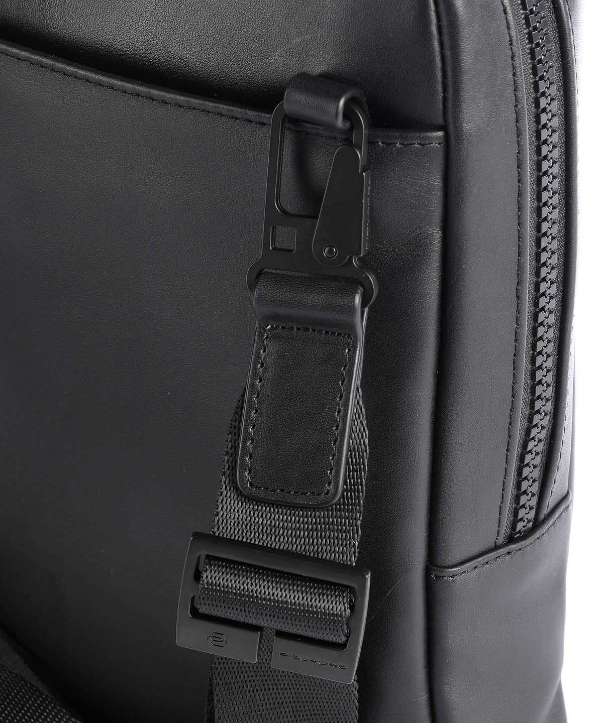 Piquadro Finn Crossbody bag black