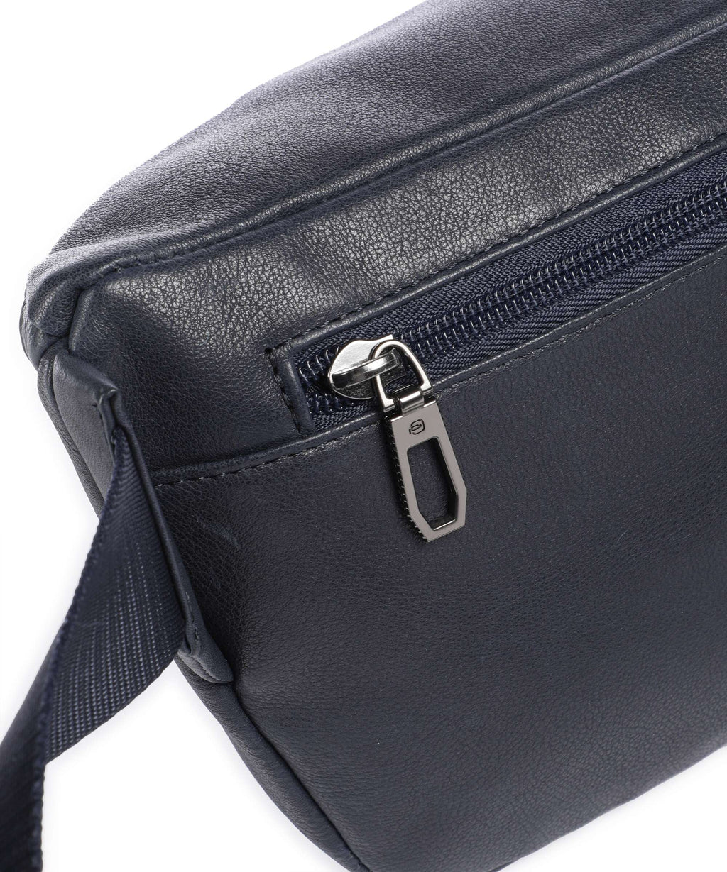 Piquadro S134 Belt bag blue