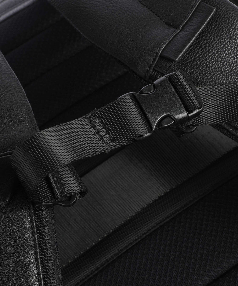 Piquadro S134BM Backpack black