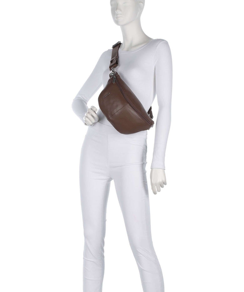 Mandarina Duck Mellow Leather Fanny pack milk chocolate