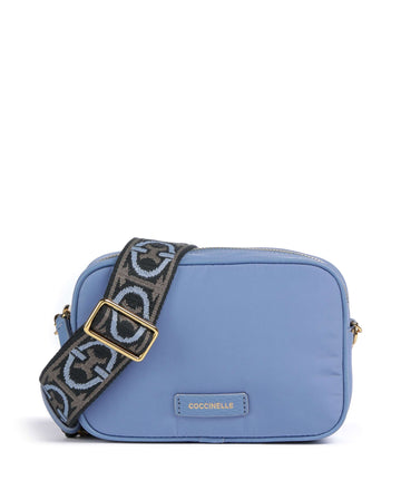 Coccinelle Tebe Nylon Puffy Crossover väska azul