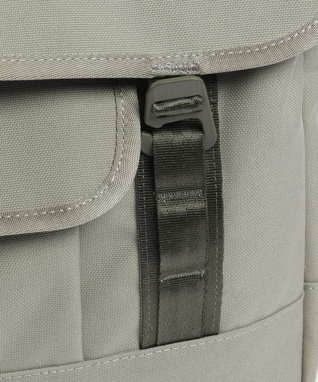 Chrome Midtown 20 Messenger bag sage