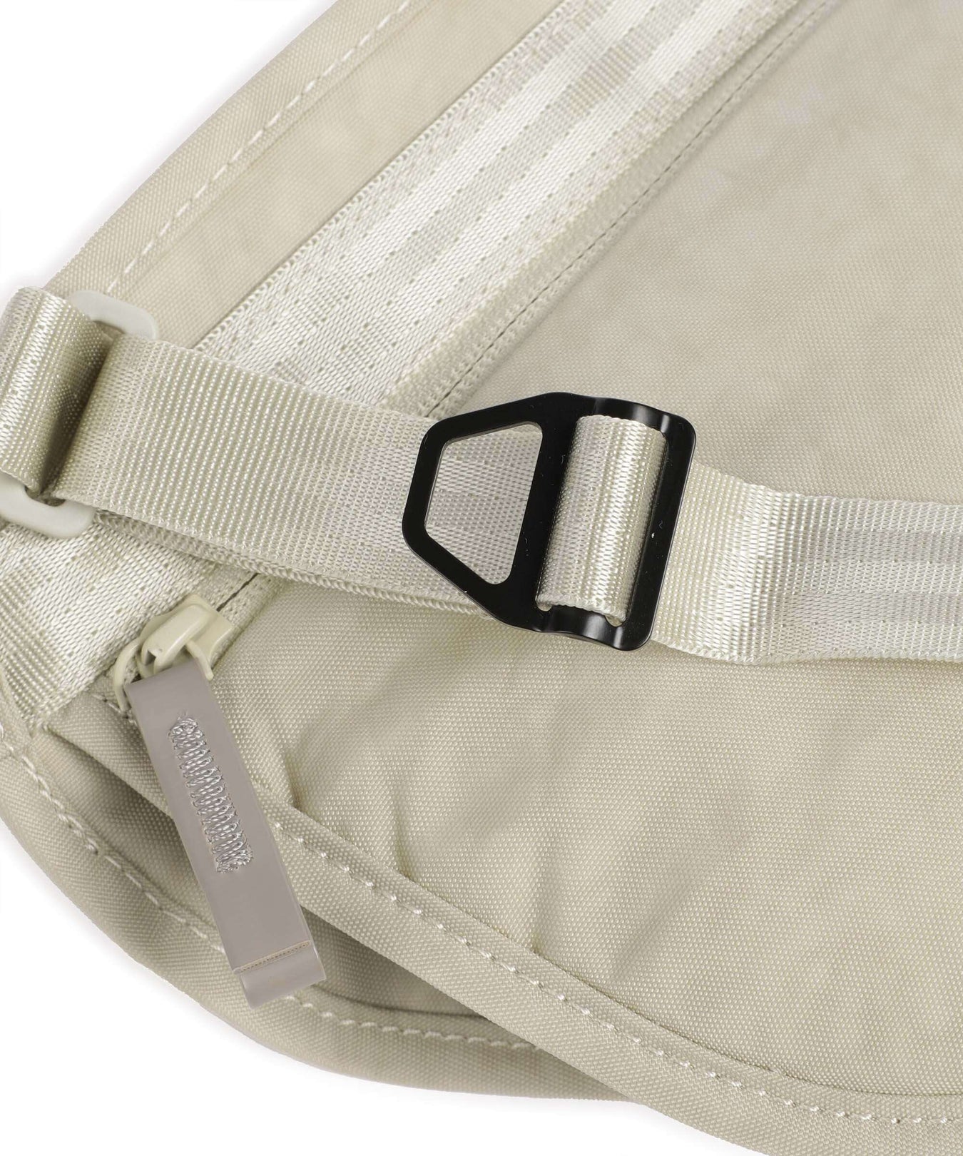 Chrome District Collection Sodo 3L Fanny pack sandstone