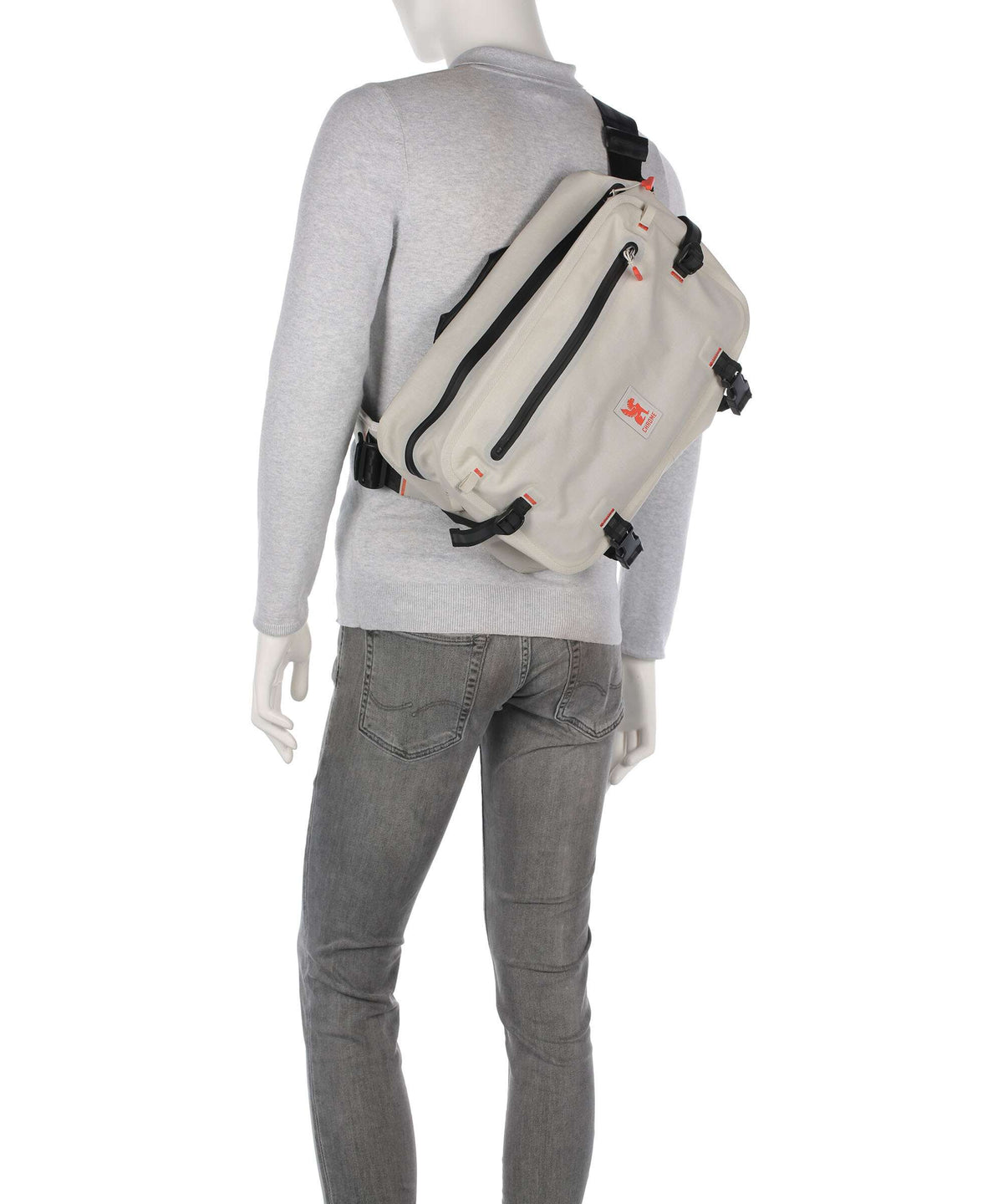 Chrome Kadet Max WP Messenger bag future white