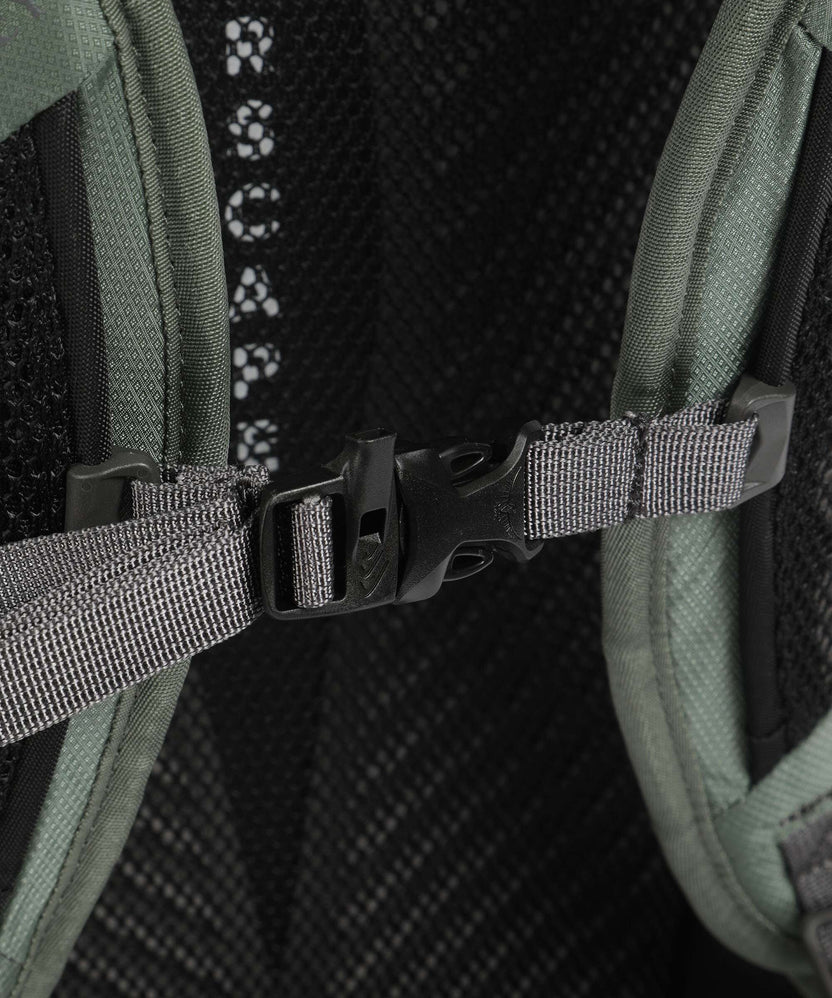 Osprey Sportlite 30 S/M Hiking backpack pine leaf green