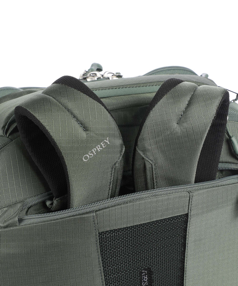 Osprey Sojourn Porter 46 Travel backpack koseret green