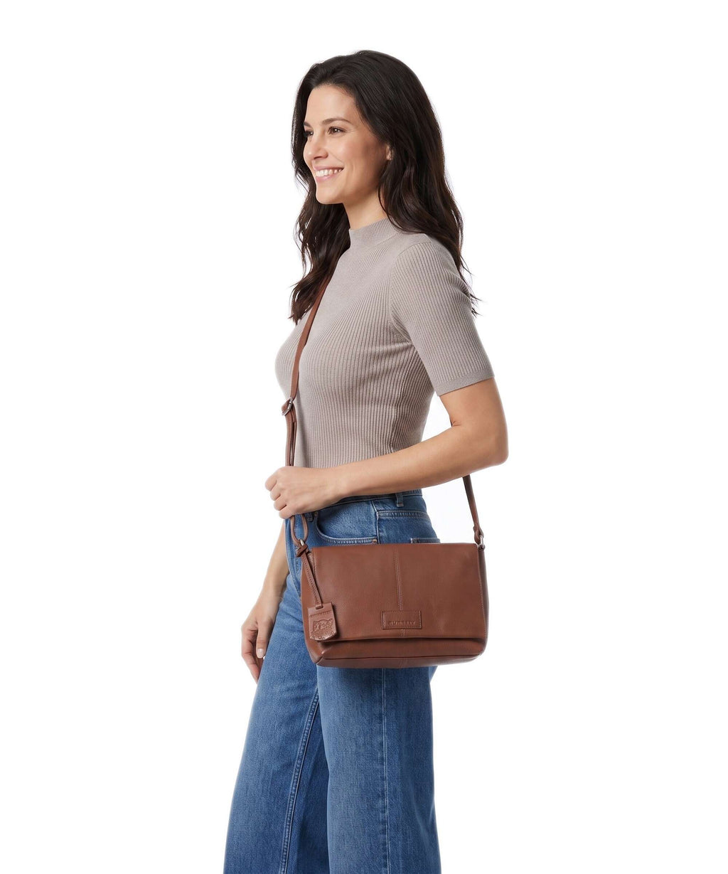Burkely Soft Skylar Crossbody bag chestnut