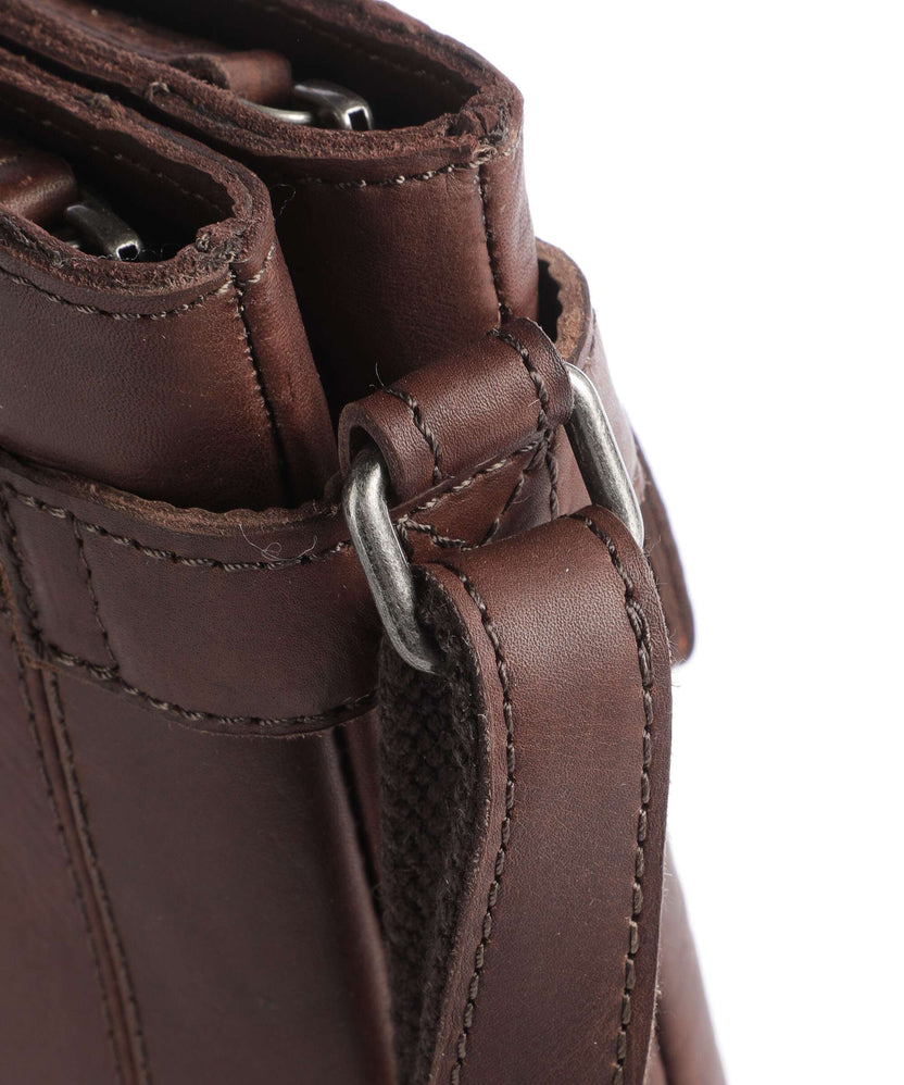 The Chesterfield Brand Cow Wax Pull Up Brandis Crossbody bag brown