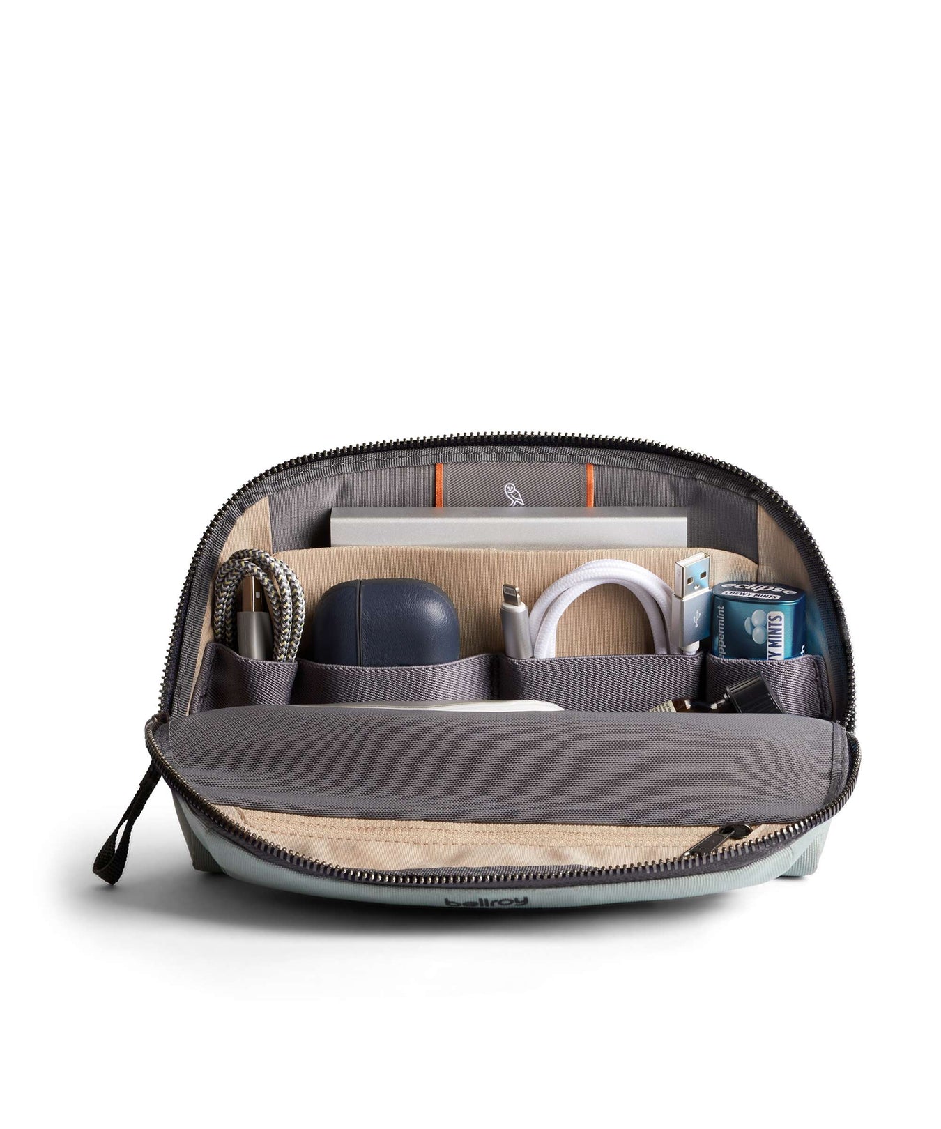 Bellroy Tech Desk Caddy Travel accessory eucalyptus